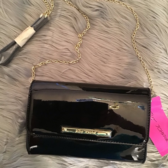 Betsey Johnson Handbags - Betsy Johnson crossbody bag